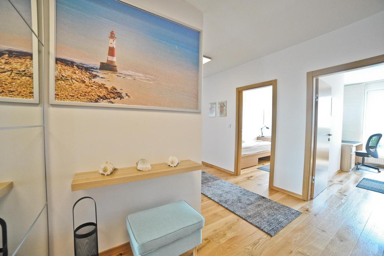 Grand Apartments - Three Bedrooms With Panorama Of The Old Town Гданьск Экстерьер фото